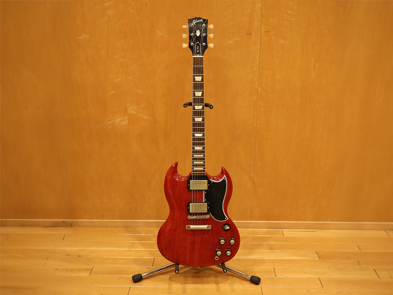 Electric guitar