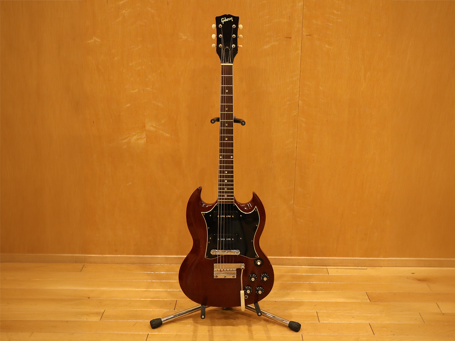 Electric guitar