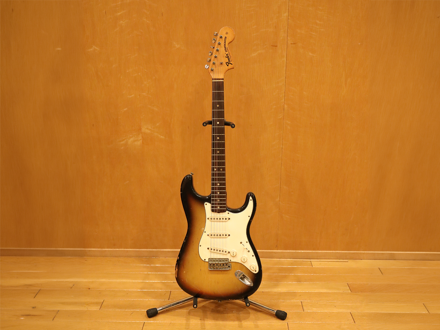 Electric guitar