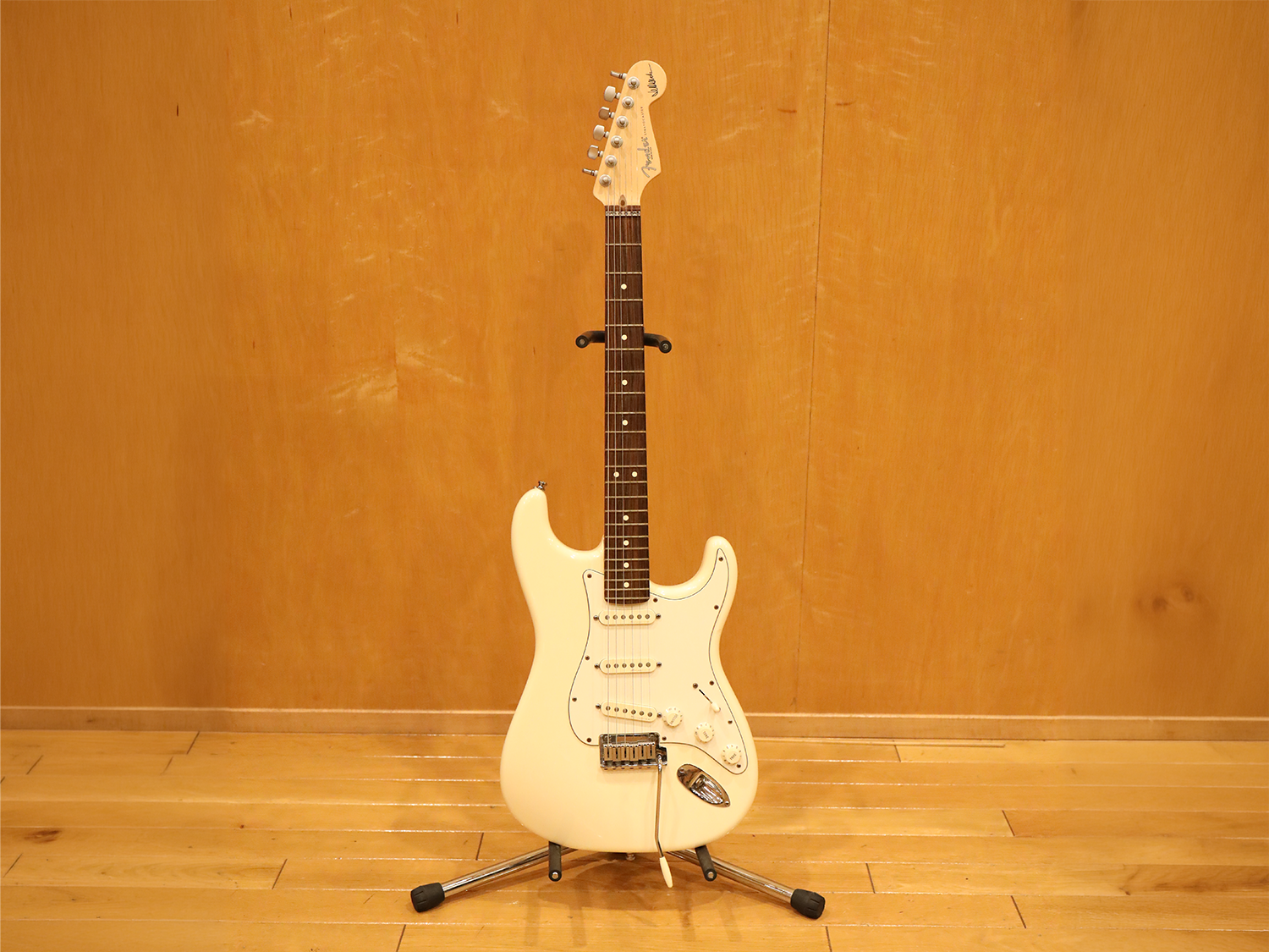 Electric guitar