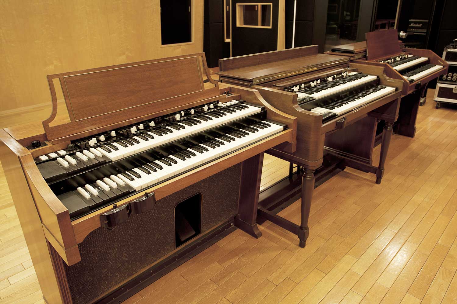 HAMMOND A-100, B-3, C-3